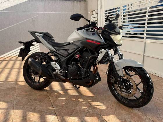 YAMAHA MT-03 ABS YAMAHA MT-03 ABS